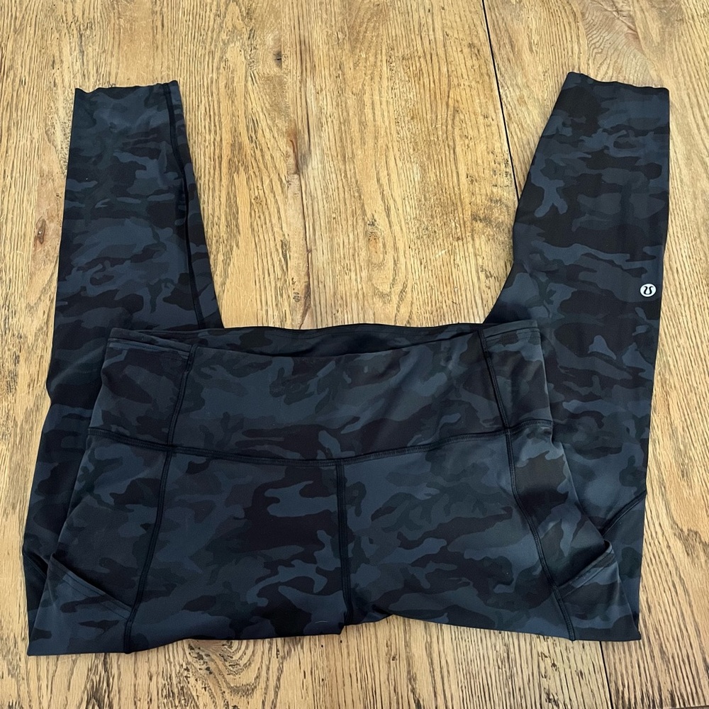 Lululemon fast and free 25” camo legging size 12